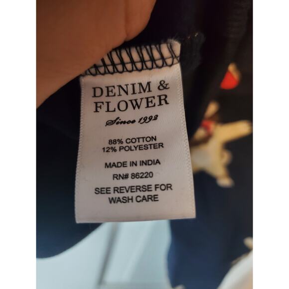 Denim + Flower Santa Pug Hooded Sweatshirt, NWT, Size 11/12 - Picture 6 of 6